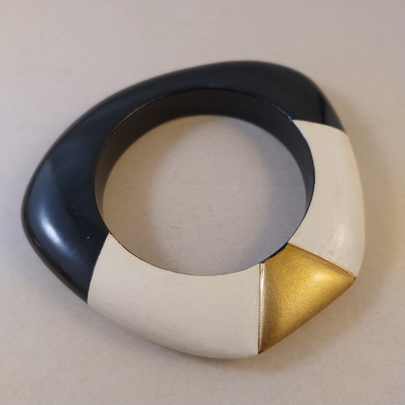 Chic Black, White, and Gold Women's Bracelet - Picture 3 of 11